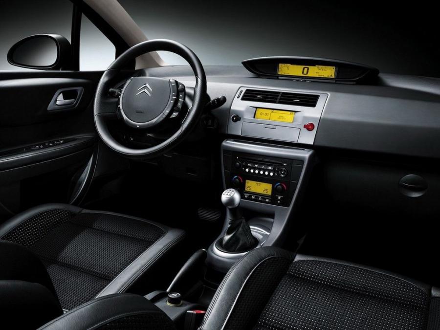  Citroen C-Quatre VTS Hatchback 2008 года  (фото 3 из 4)